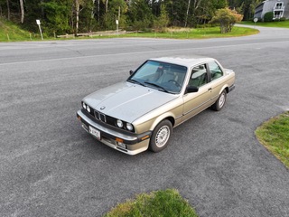 1986 BMW 320E